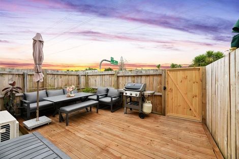 Photo of property in 32a Titoki Street, Te Atatu Peninsula, Auckland, 0610