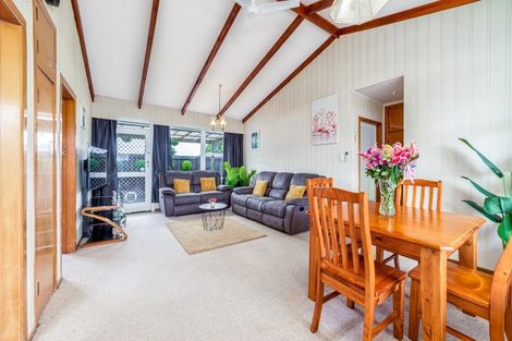 Photo of property in 2/11 Bryce Street, Cambridge, 3434