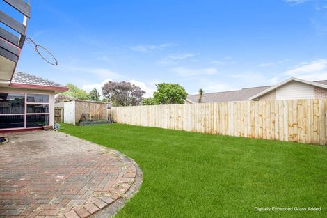 Photo of property in 13 Brookesmith Drive, Waiuku, 2123