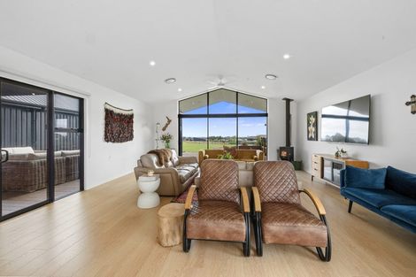 Photo of property in 1506 Egmont Road, Egmont Village, 4386