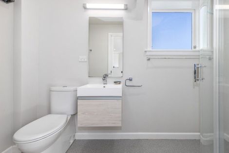 Photo of property in 68a Mana Esplanade, Paremata, Porirua, 5026