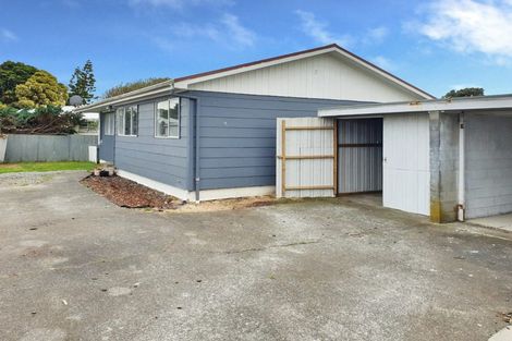 Photo of property in 17 Tainui Street, Castlecliff, Whanganui, 4501