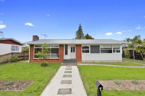 Photo of property in 7 Gerrand Place, Chedworth, Hamilton, 3210