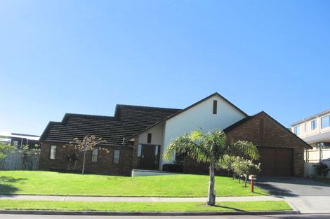 Photo of property in 325 Hill Road, The Gardens, Auckland, 2105