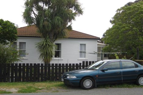 Photo of property in 10 Railway Terrace, Amberley, 7410