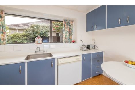 Photo of property in 1/124 Hamilton Avenue, Ilam, Christchurch, 8041