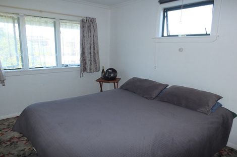 Photo of property in 13 Linklater Avenue, Foxton Beach, Foxton, 4815