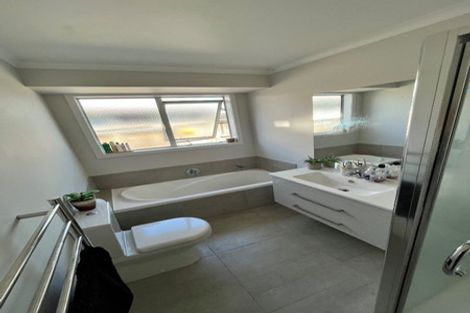 Photo of property in 17 Richardson Road, Omokoroa, 3114