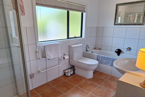 Photo of property in 44 Parkwood Crescent, Gulf Harbour, Whangaparaoa, 0930