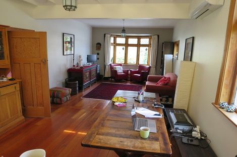 Photo of property in 12 Dee Street, Island Bay, Wellington, 6023