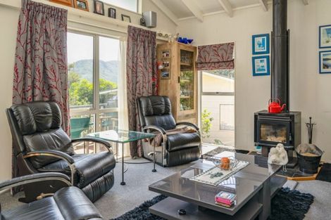 Photo of property in 6 Orchard Lane, Okiwi Bay, French Pass, 7193