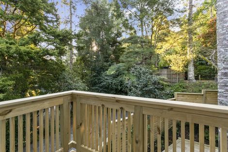 Photo of property in 1/24 Ridgewood Crescent, Birkenhead, Auckland, 0626