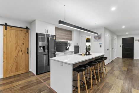 Photo of property in 47 Awatira Drive, Papamoa Beach, Papamoa, 3118