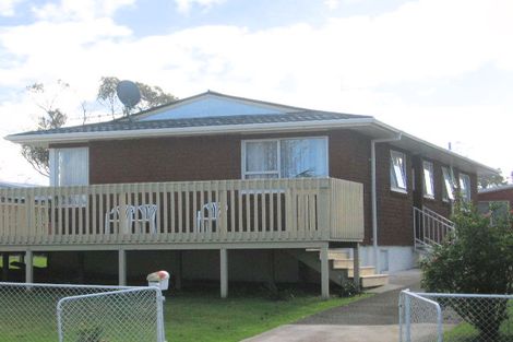 Photo of property in 8 Murillo Place, Henderson, Auckland, 0612