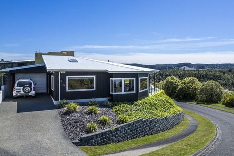 Photo of property in 20 Turangitukua Terrace, Kuratau, Turangi, 3381