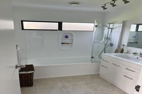 Photo of property in 21 Pyrite Street, Westgate, Auckland, 0614