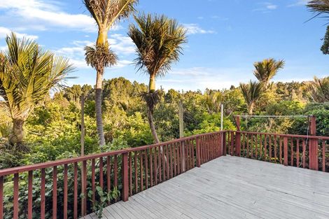 Photo of property in 33 Tainui Road, Titirangi, Auckland, 0604