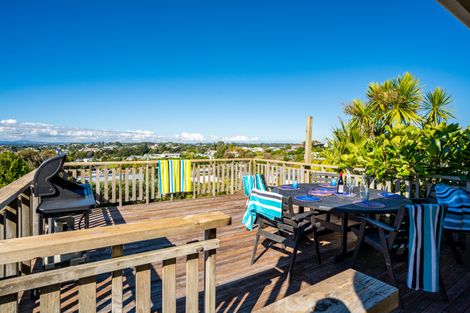 Photo of property in 52 Cullen Street, Mangawhai Heads, Mangawhai, 0505