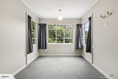 Photo of property in 13a Kim Street, Khandallah, Wellington, 6035