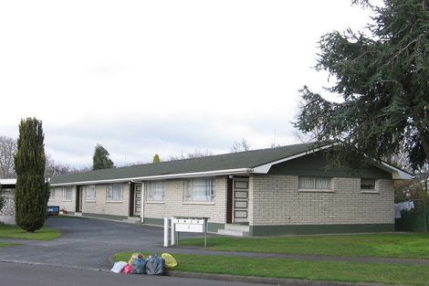 Photo of property in 2 Tiraumea Street, Palmerston North, 4410