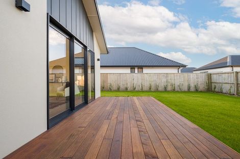 Photo of property in 32 Withers Crescent, Halswell, Christchurch, 8025