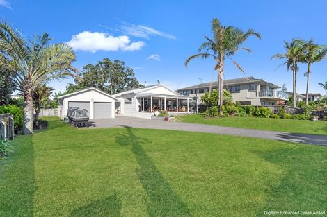 Photo of property in 243 One Tree Point Road, One Tree Point, 0118