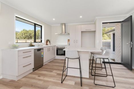 Photo of property in 37 Rhodes Street, Carterton, 5713