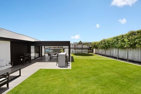 Photo of property in 16 Alanbrooke Place, Beerescourt, Hamilton, 3200