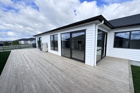 Photo of property in 75 Parish Drive, Wainui, 0932
