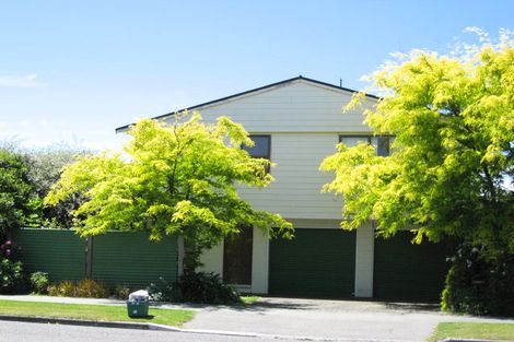 Photo of property in 288 Avonhead Road, Avonhead, Christchurch, 8042