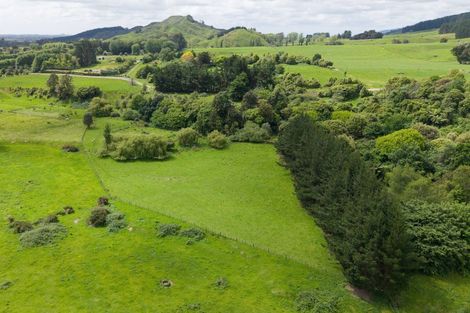 Photo of property in 302 North Manakau Road, Manakau, Levin, 5573