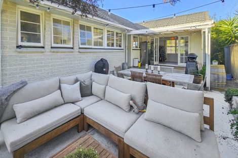 Photo of property in 8 James Cook Street, Havelock North, 4130