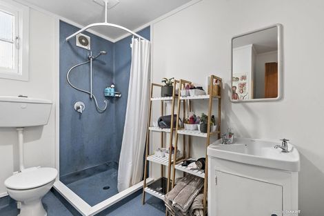 Photo of property in 6 Burnell Avenue, Thorndon, Wellington, 6011