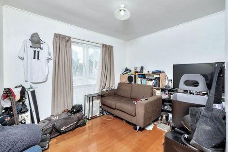 Photo of property in 5b Barbary Avenue, Kelston, Auckland, 0602