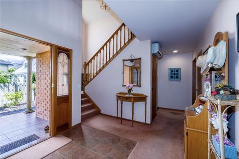 Photo of property in 27 Melmore Terrace, Cromwell, 9310