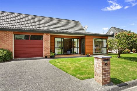 Photo of property in Redwood Village, 45/42 Main Road, Tawa, Wellington, 5028