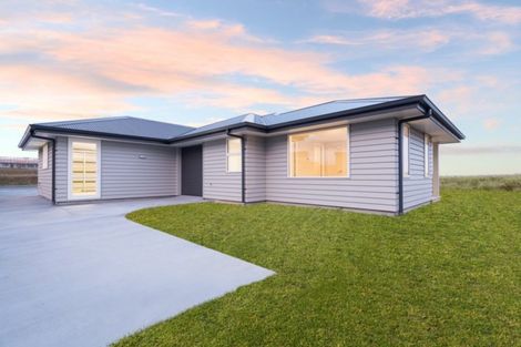Photo of property in 30 Ridge Drive, Omokoroa, 3114