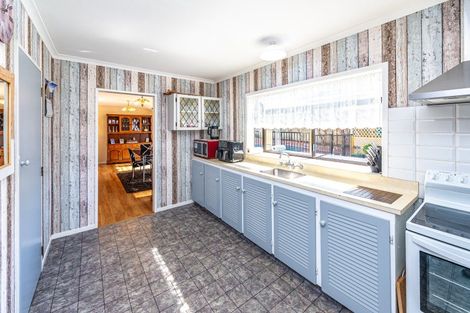 Photo of property in 12 Akepiro Place, Tawhero, Whanganui, 4501