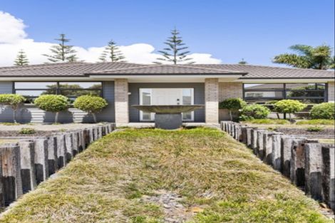 Photo of property in 105 Pine Harbour Parade, Beachlands, Auckland, 2018