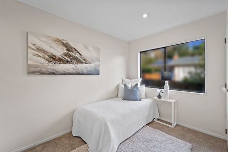 Photo of property in 2/30 Selwyn Crescent, Forrest Hill, Auckland, 0620