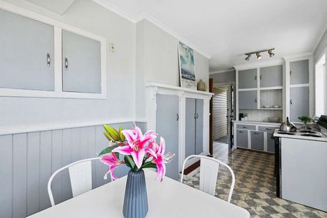 Photo of property in 140 Main Road, Wainuiomata, Lower Hutt, 5014