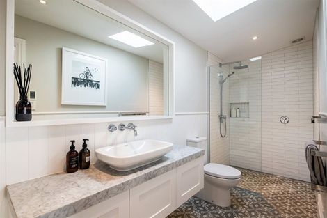 Photo of property in 67 Queen Street, Northcote Point, Auckland, 0627