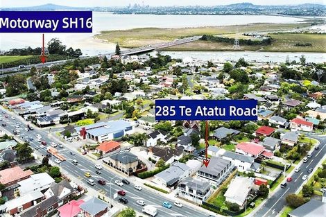 Photo of property in 1/285 Te Atatu Road, Te Atatu South, Auckland, 0610