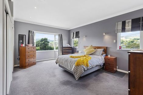 Photo of property in 8 Ngatitoa Street, Tawa, Wellington, 5028