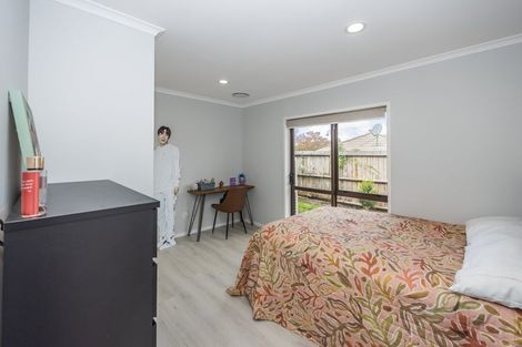 Photo of property in 7 Hollinger Place, Nawton, Hamilton, 3200