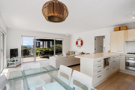 Photo of property in 10 Easdale Place, Pauanui, Hikuai, 3579