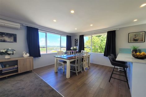 Photo of property in 9 Malaghan Grove, Johnsonville, Wellington, 6037