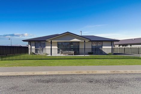 Photo of property in 5 Lakeland Avenue, Twizel, 7901