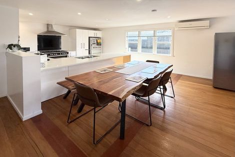 Photo of property in 84 Salisbury Road, Birkdale, Auckland, 0626