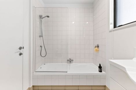 Photo of property in Waterfront Apartments, 11/309 Wakefield Quay, Stepneyville, Nelson, 7010